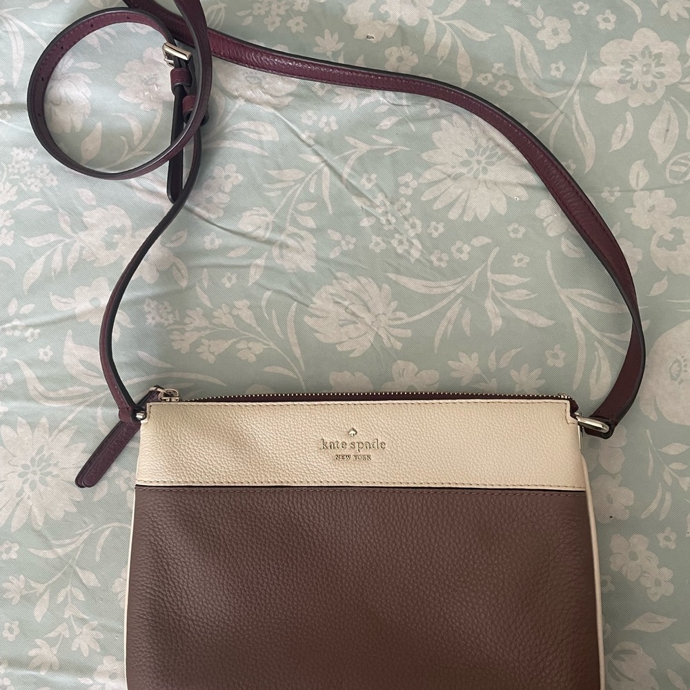 Kate Spade Two-Tone Brown and Cream Crossbody Bag